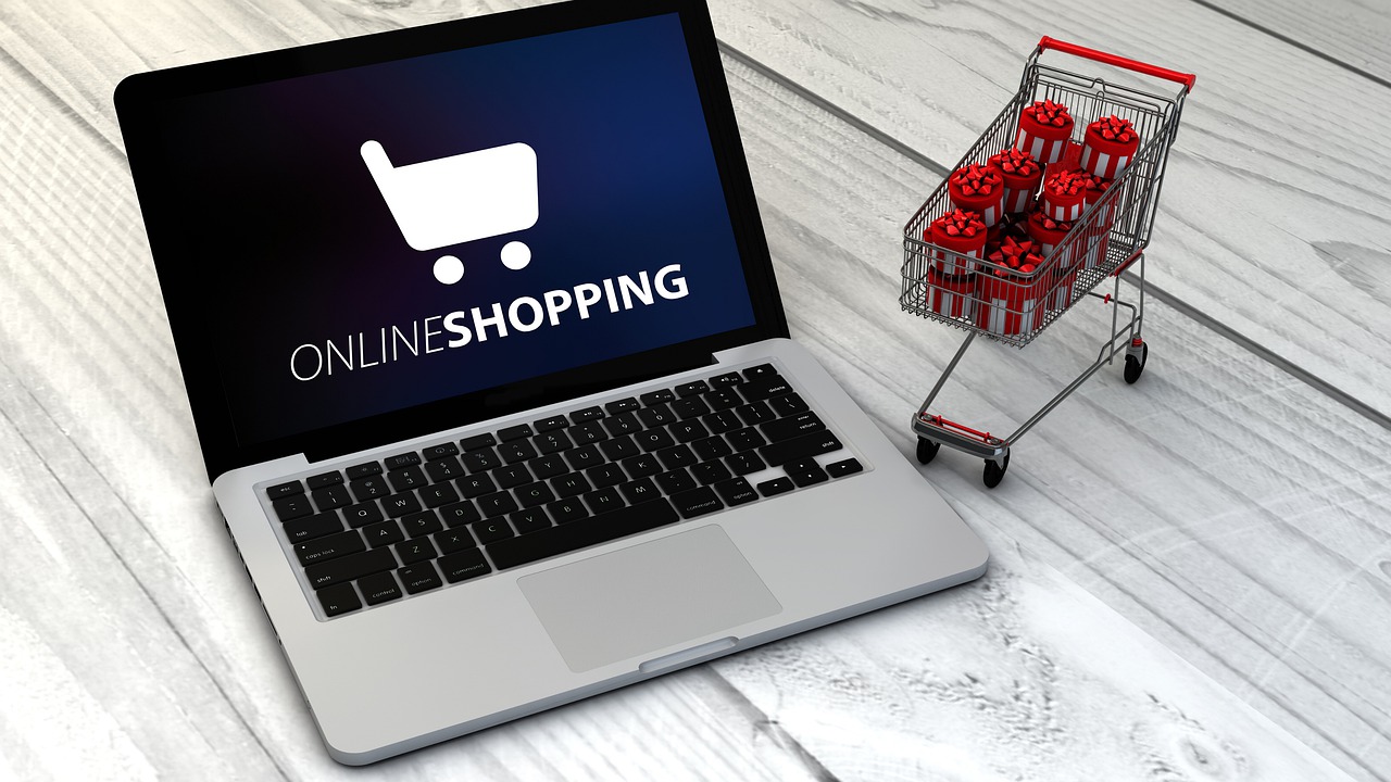 Ecco perché tutti preferiscono fare shopping online
