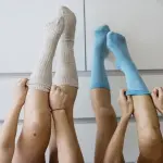 Calze a supporto elastico, un aiuto per le caviglie gonfie